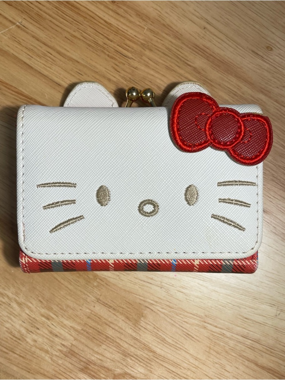 Hello Kitty White Card Wallet with Red Bow Accent